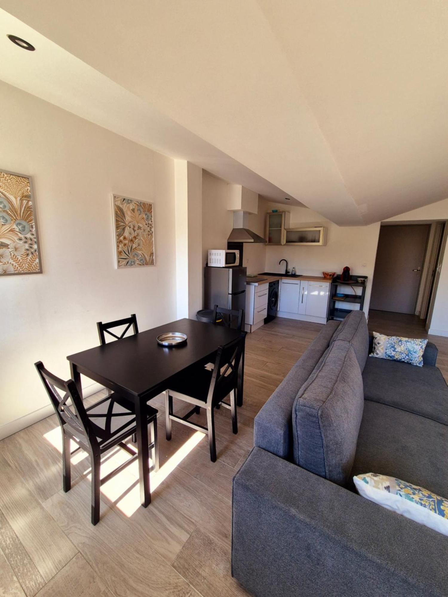 Spacieux T2, Residence Charles Trenet Narbonne Exteriör bild